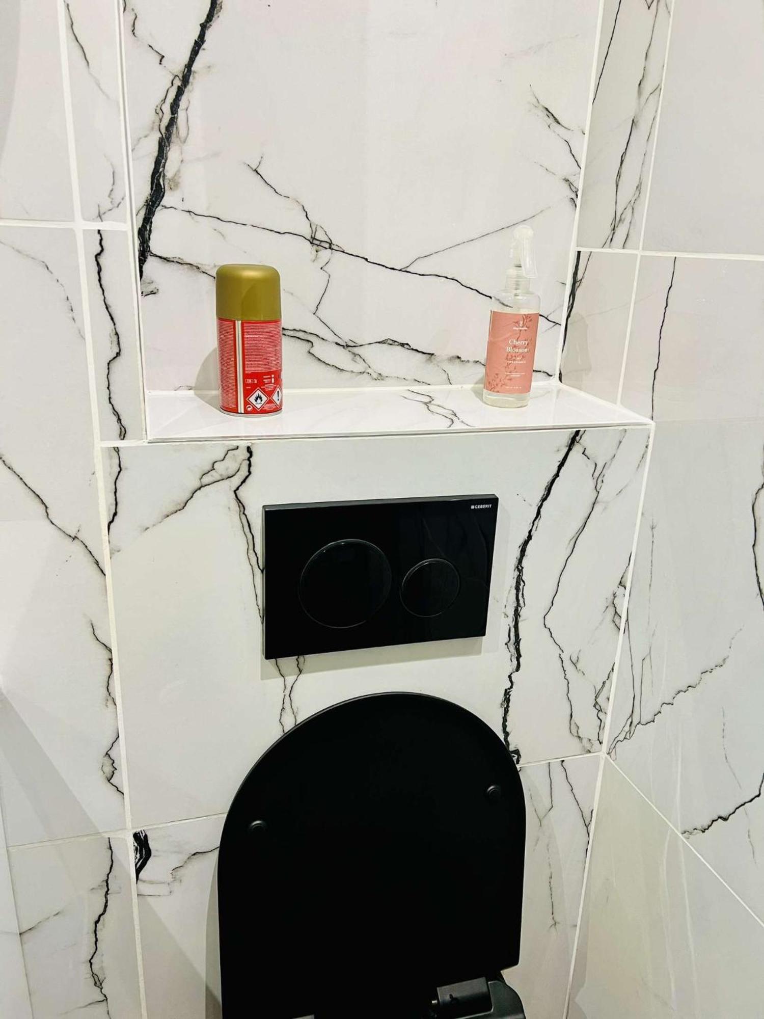 Appartement Moderne Vieille Ville Parking Gratuit アヌシー エクステリア 写真